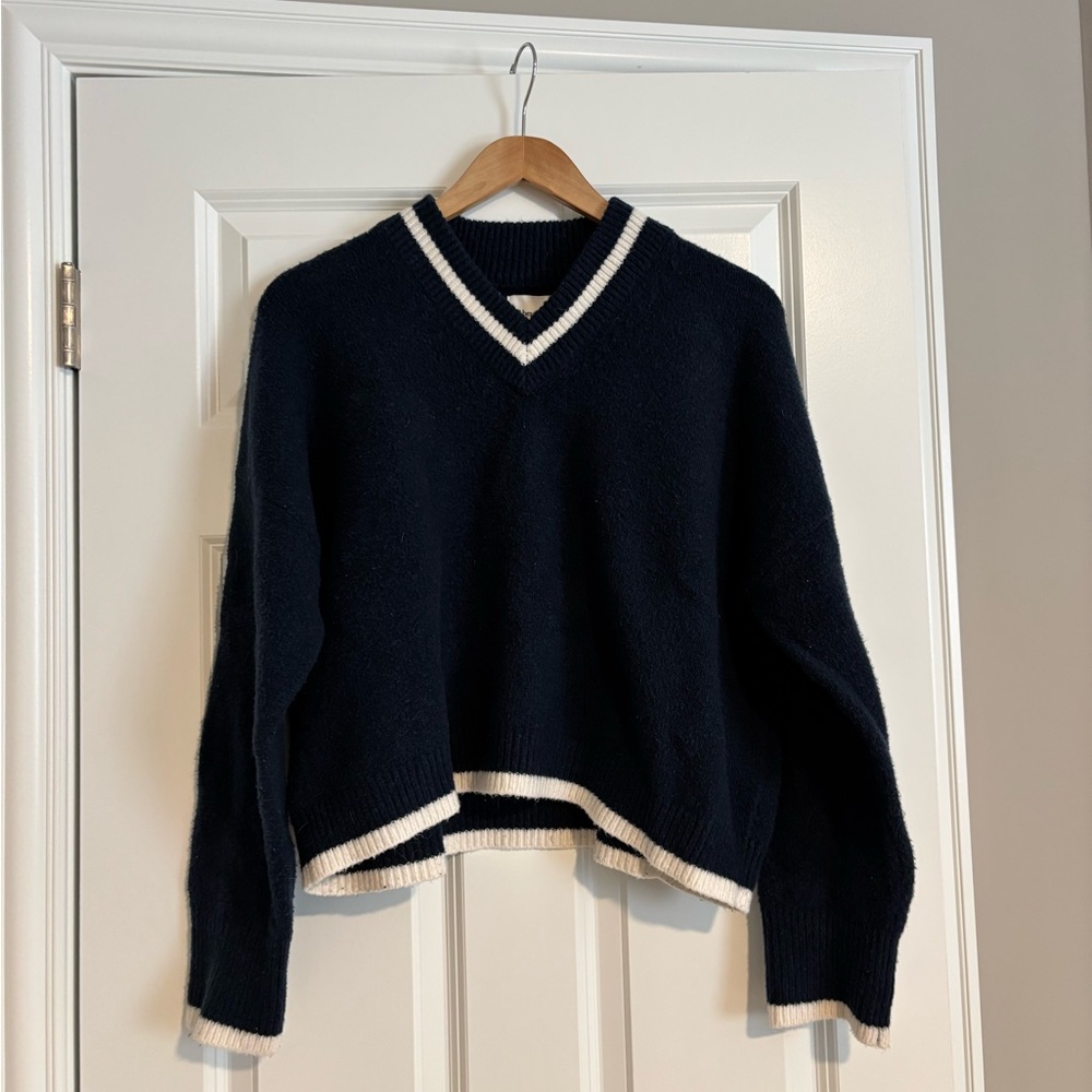 Abercrombie & Fitch Navy V-Neck Sweater with Cream Trim